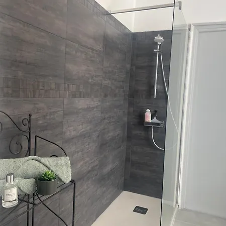 Rue Royale Frühstückspension Versailles