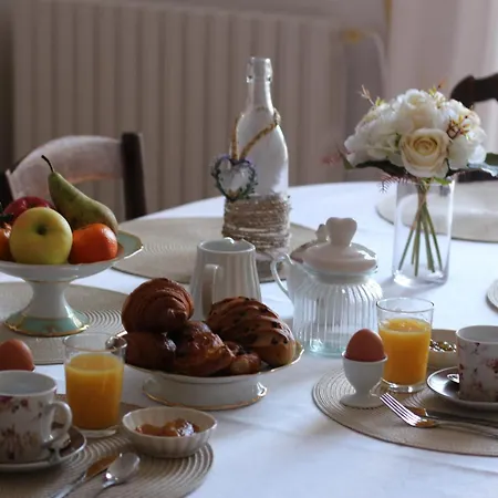 Frühstückspension Rue Royale 3*