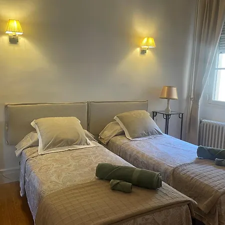 Frühstückspension Rue Royale 3*